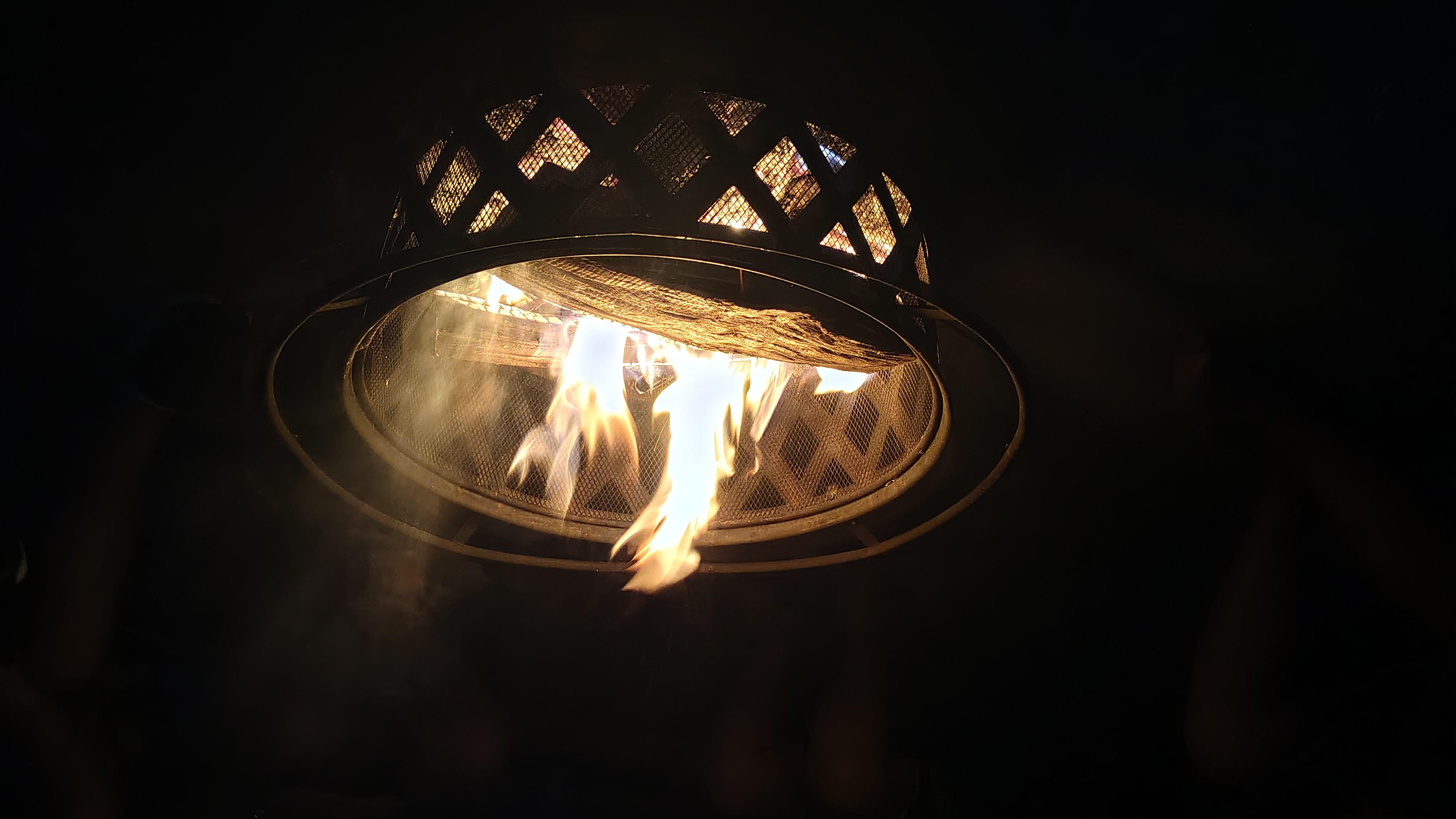 Fire pit and chill 👀🔥